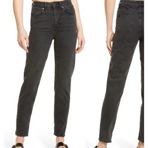 BDG high waisted mom jeans in size 26